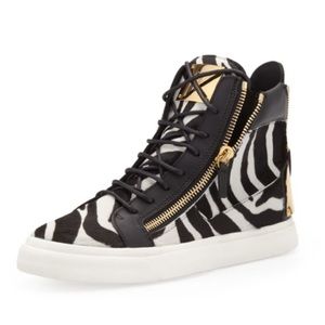 Giuseppe Zanotti
Men Zebra-Print High-Top Sneaker